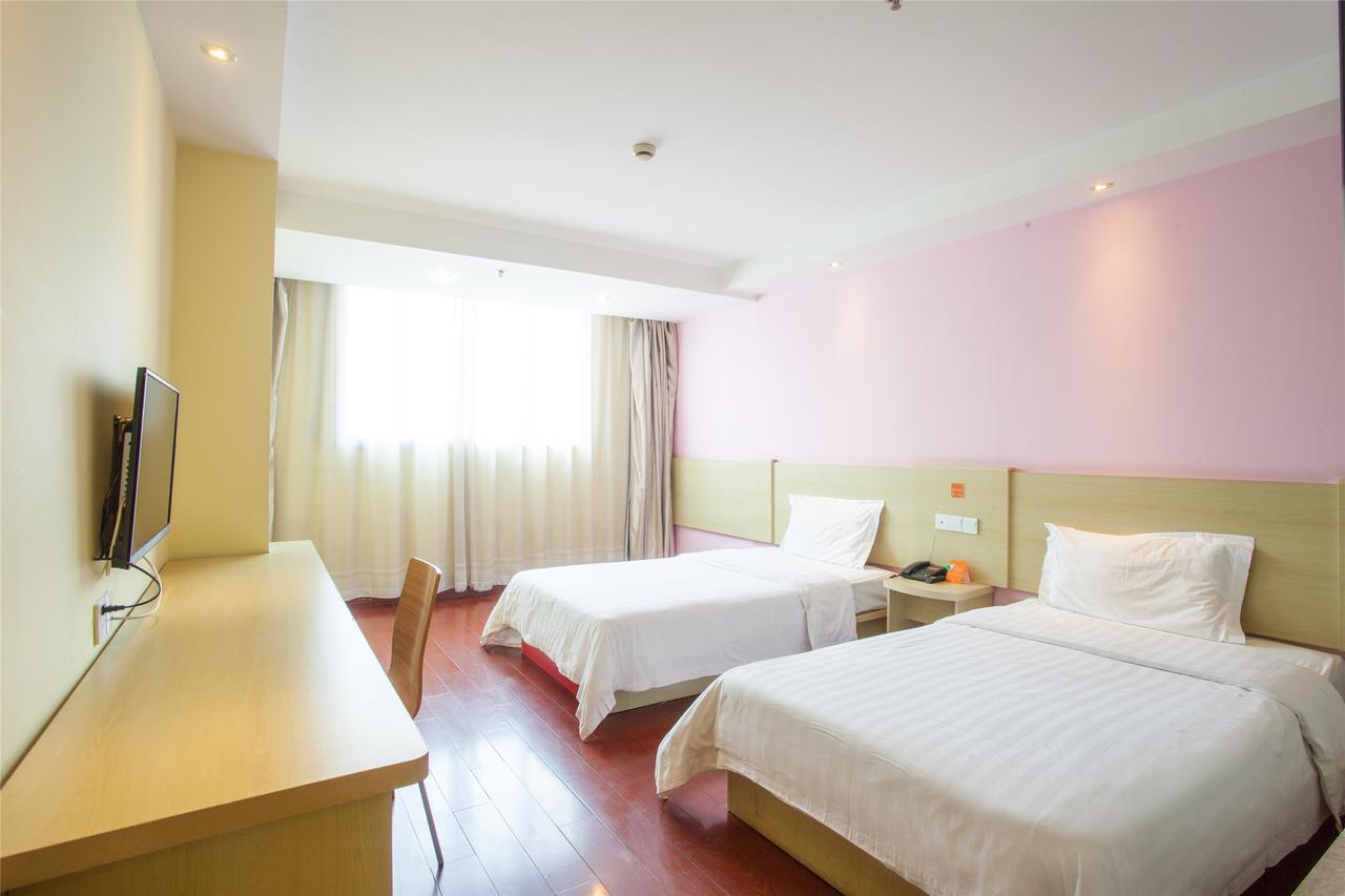 7Days Inn Guangzhou South Railway Station Huijiang Subway Station Buitenkant foto